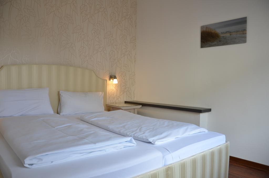 Hotel Am Nordkreuz Харрисле Экстерьер фото